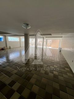 Casa de alto padrão com 04 suítes no bairro Universitário