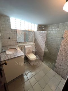 Casa de alto padrão com 04 suítes no bairro Universitário