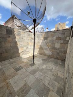 Casa de alto padrão com 04 suítes no bairro Universitário