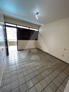 Casa de alto padrão com 04 suítes no bairro Universitário