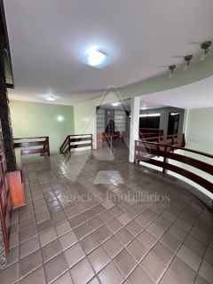 Casa de alto padrão com 04 suítes no bairro Universitário