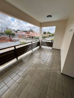 Casa de alto padrão com 04 suítes no bairro Universitário