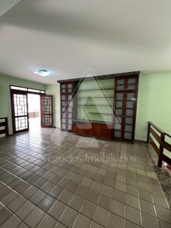 Casa de alto padrão com 04 suítes no bairro Universitário