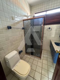 Casa de alto padrão com 04 suítes no bairro Universitário