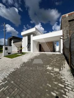 Casa de Condomínio Para Vender com 3 quartos 3 suítes no Teriva em Campina Grande