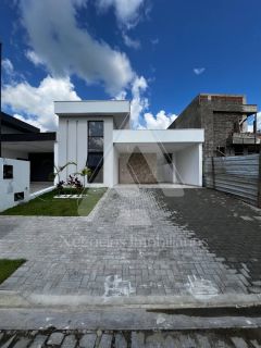 Casa de Condomínio Para Vender com 3 quartos 3 suítes no Teriva em Campina Grande