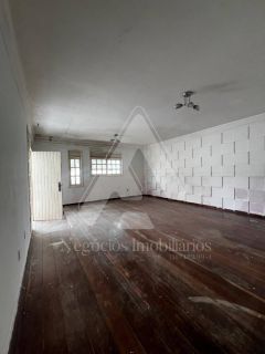 Casa a venda em bodocongó rua principal asfaltada com 900m².