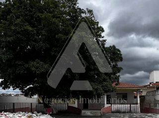 Casa a venda em bodocongó rua principal asfaltada com 900m².