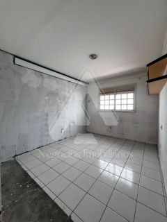 Casa a venda em bodocongó rua principal asfaltada com 900m².