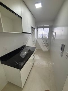 Alugo apartamento de 01 dormitório no Mandriane