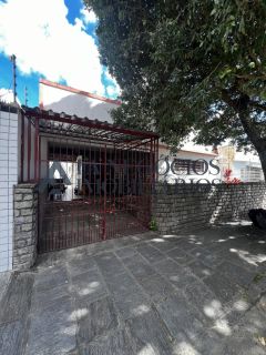 Casa a venda no Centro
