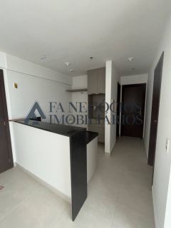 Heron Marinho Business & Living