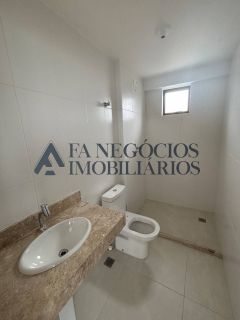 Heron Marinho Business & Living