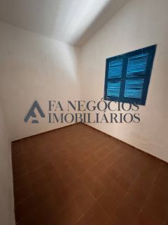 Vendo casa no Tambor.