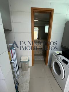 Alugo apartamento com duas suítes