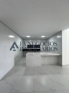 Alugo casa em condomínio fechado com 03 suítes