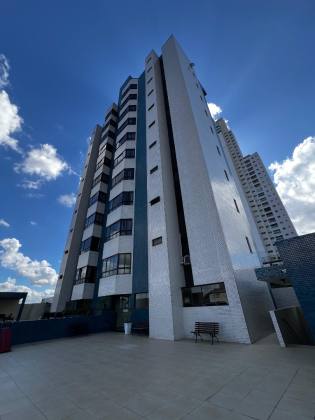 Apartamento para Vender com 03 quartos 03 suítes no bairro Lauritzen em Campina Grande