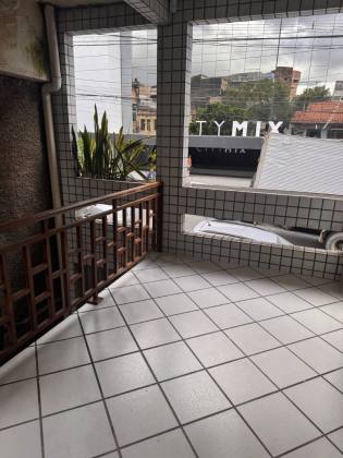 Casa à Venda no Centro de Campina Grande