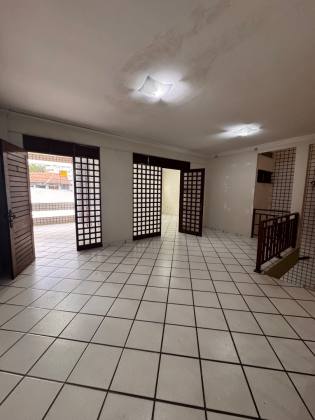 Casa para locação no Centro de Campina Grande