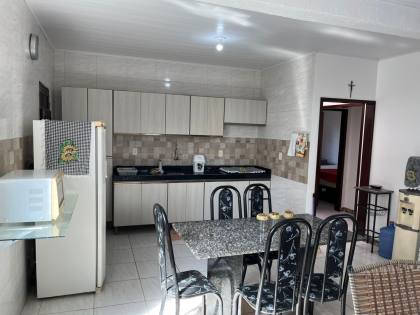 ? Casa à venda no Centro de Lucena - PB