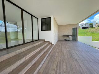 Vendo excelente casa no Atmosphera Green (LOTE 55)