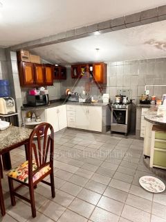 Casa de varanda a venda