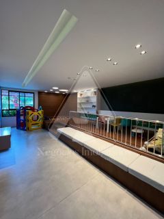 Apartamento Alto Padrão com Varanda - Centro