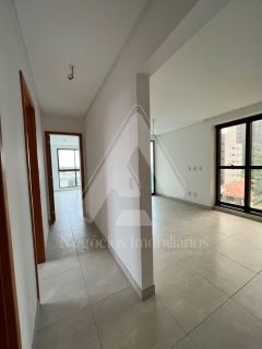 Apartamento Alto Padrão com Varanda - Centro