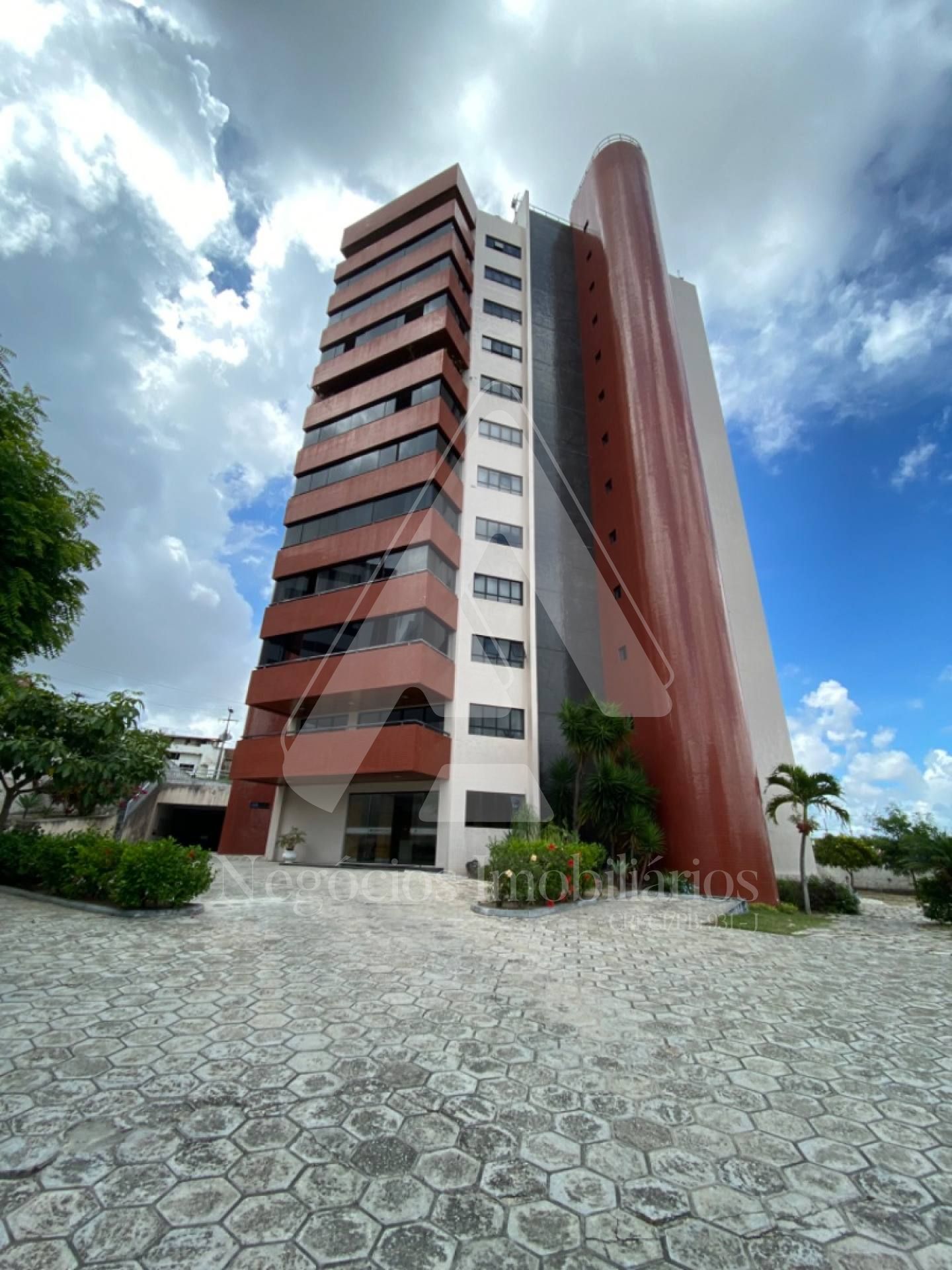 Apartamento de 240m2 com 04 suítes