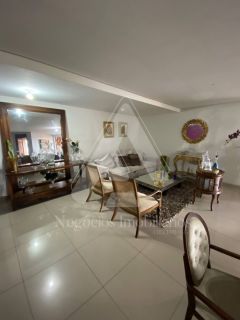 Apartamento de 240m2 com 04 suítes