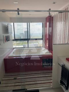 Cobertura duplex 100% mobiliada com elevador interno