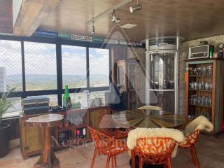 Cobertura duplex 100% mobiliada com elevador interno