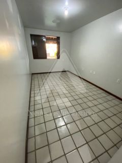 Casa pronta pra morar com terreno enorme pra área de lazer