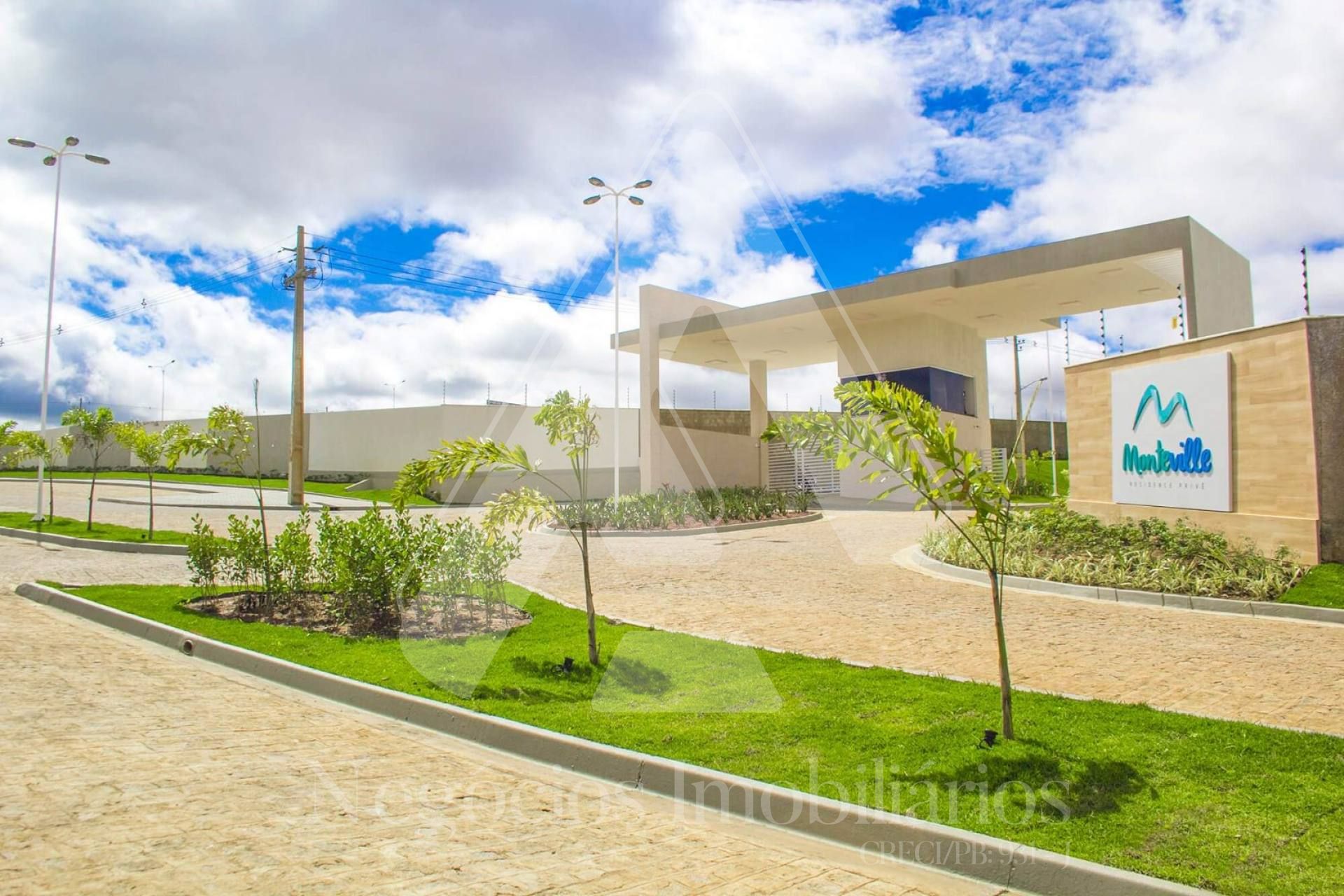 Lote de esquina no Monteville com 237m2