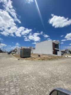 Lote de esquina no Monteville com 237m2