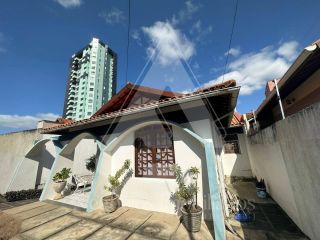 Casa a venda no Mirante