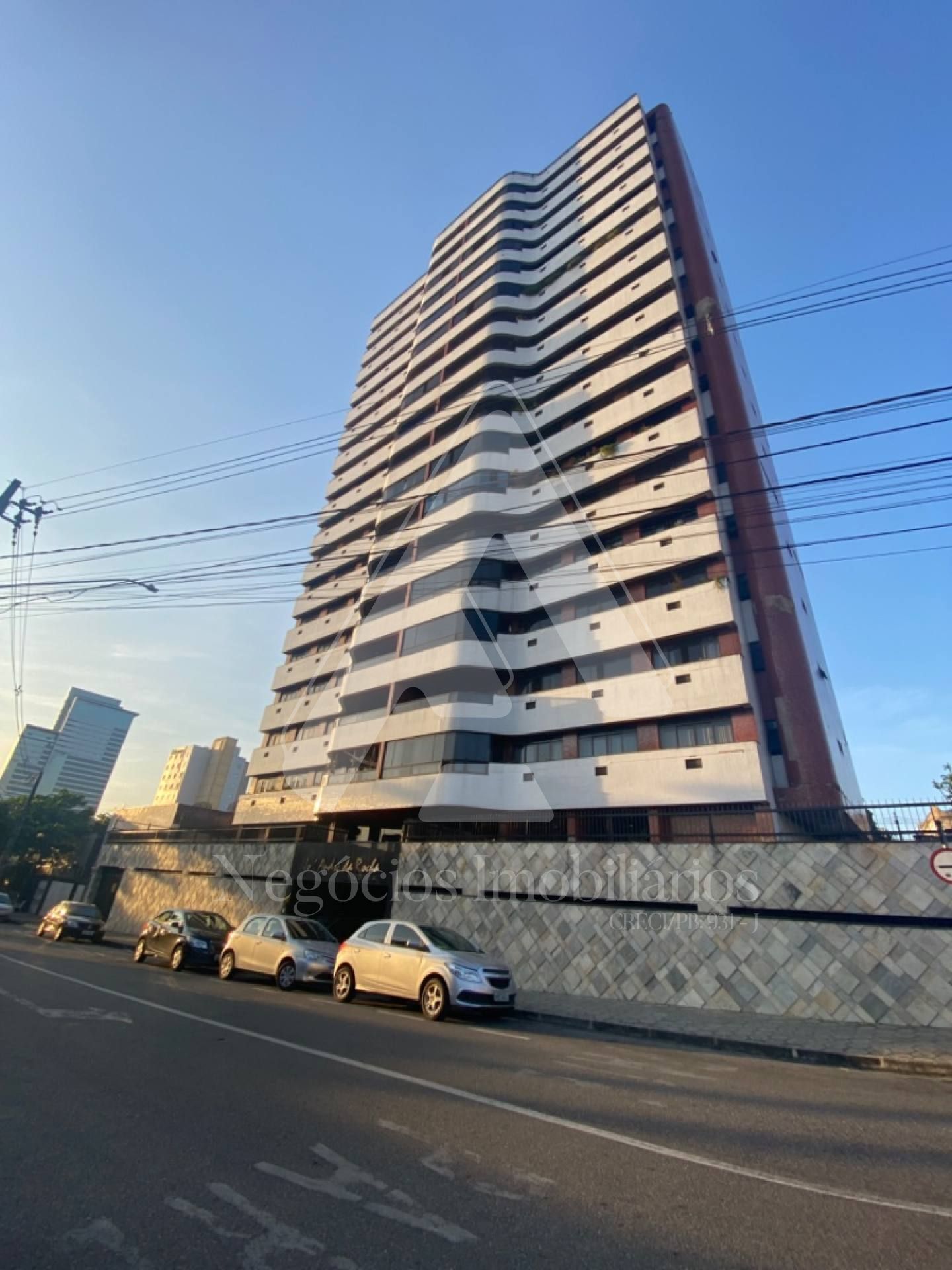 Apartamento 183m² no centro com 03 dormitórios