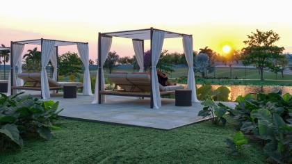 Acquaville Class Residence