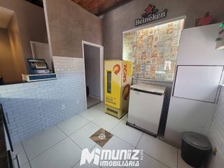 VENDE-SE CASA ONDE FUNCIONAVA UM RESTAURANTE
