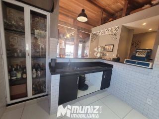 VENDE-SE CASA ONDE FUNCIONAVA UM RESTAURANTE