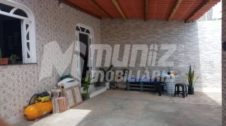 VENDE-SE CASA SEMI NVA NO LAMARÃO