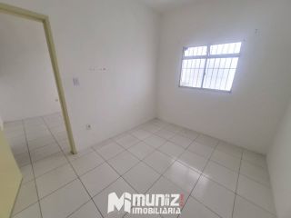 ALUGA-SE APARTAMENTO NA AVENIDA OCEÂNICA