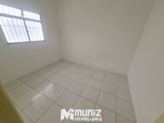 ALUGA-SE APARTAMENTO NA AVENIDA OCEÂNICA