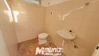 Aluga-se Sala Comercial no Centro! Oportunidade para seu Negócio!