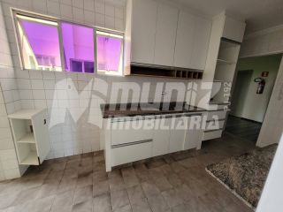 ALUGA-SE APTO NO COND. PEDRAS DO VALE