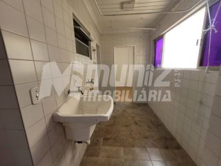 ALUGA-SE APTO NO COND. PEDRAS DO VALE