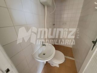 ALUGA-SE APTO NO COND. PEDRAS DO VALE