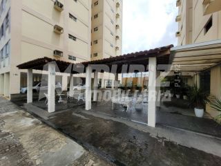 ALUGA-SE APTO NO COND. PEDRAS DO VALE