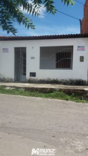 VENDE-CASA NO MARCOS FREIRE  III