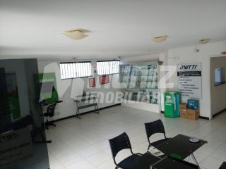 VENDE-SE IMOVEL COMERCIAL - NA ATALAIA